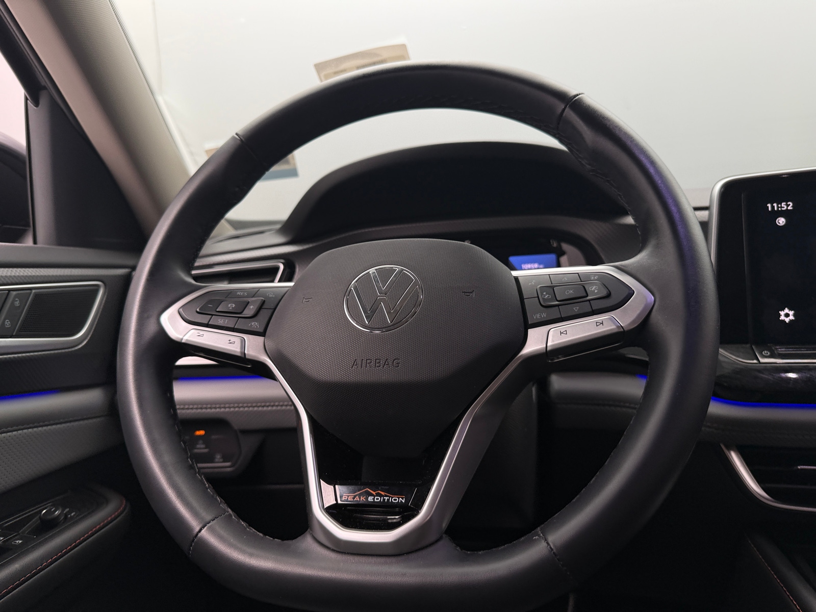 Thumbnail: 2025 Volkswagen Atlas - 4