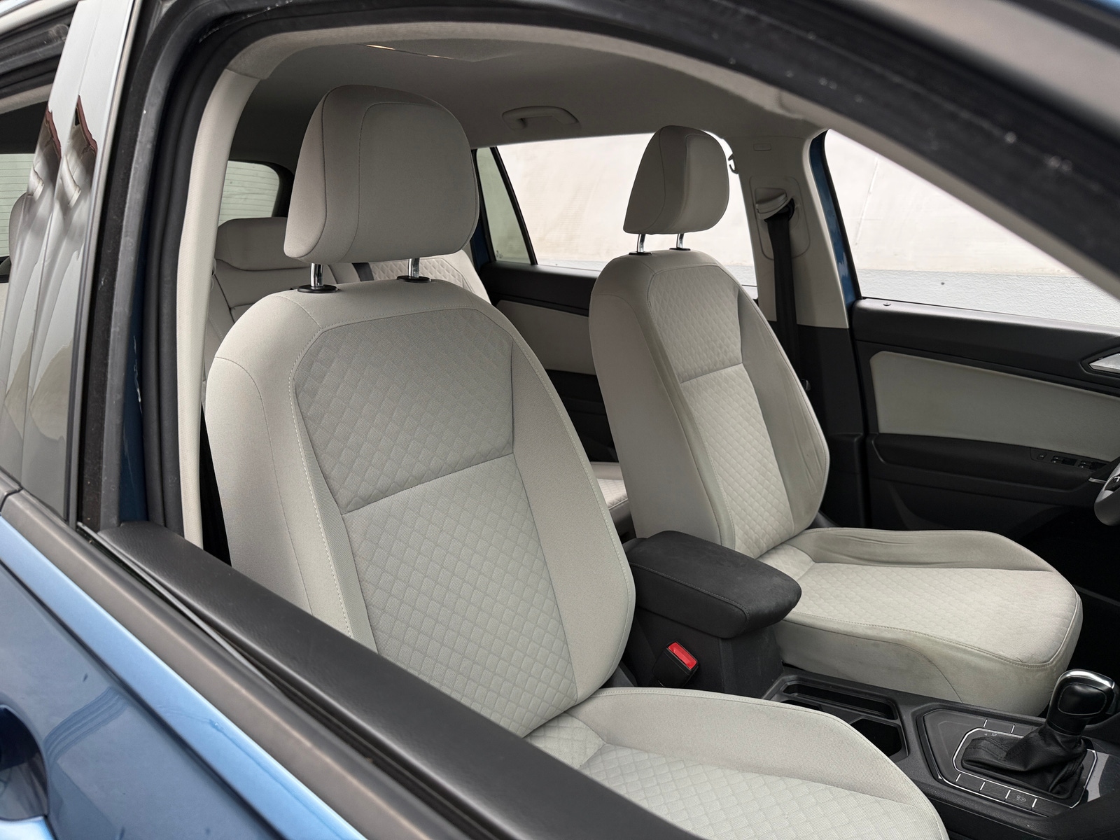 Thumbnail: 2020 Volkswagen Tiguan - 2