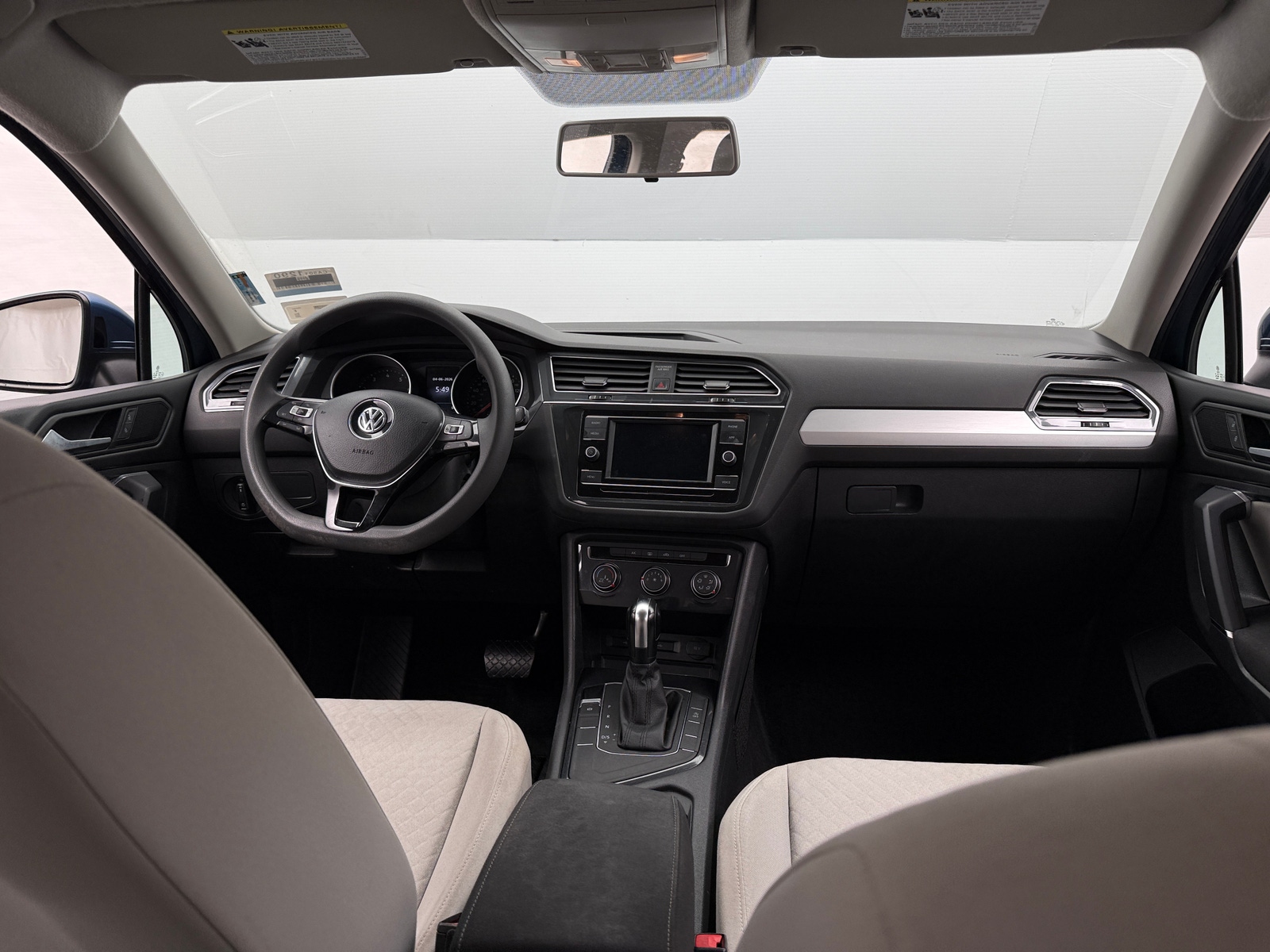 Thumbnail: 2020 Volkswagen Tiguan - 3