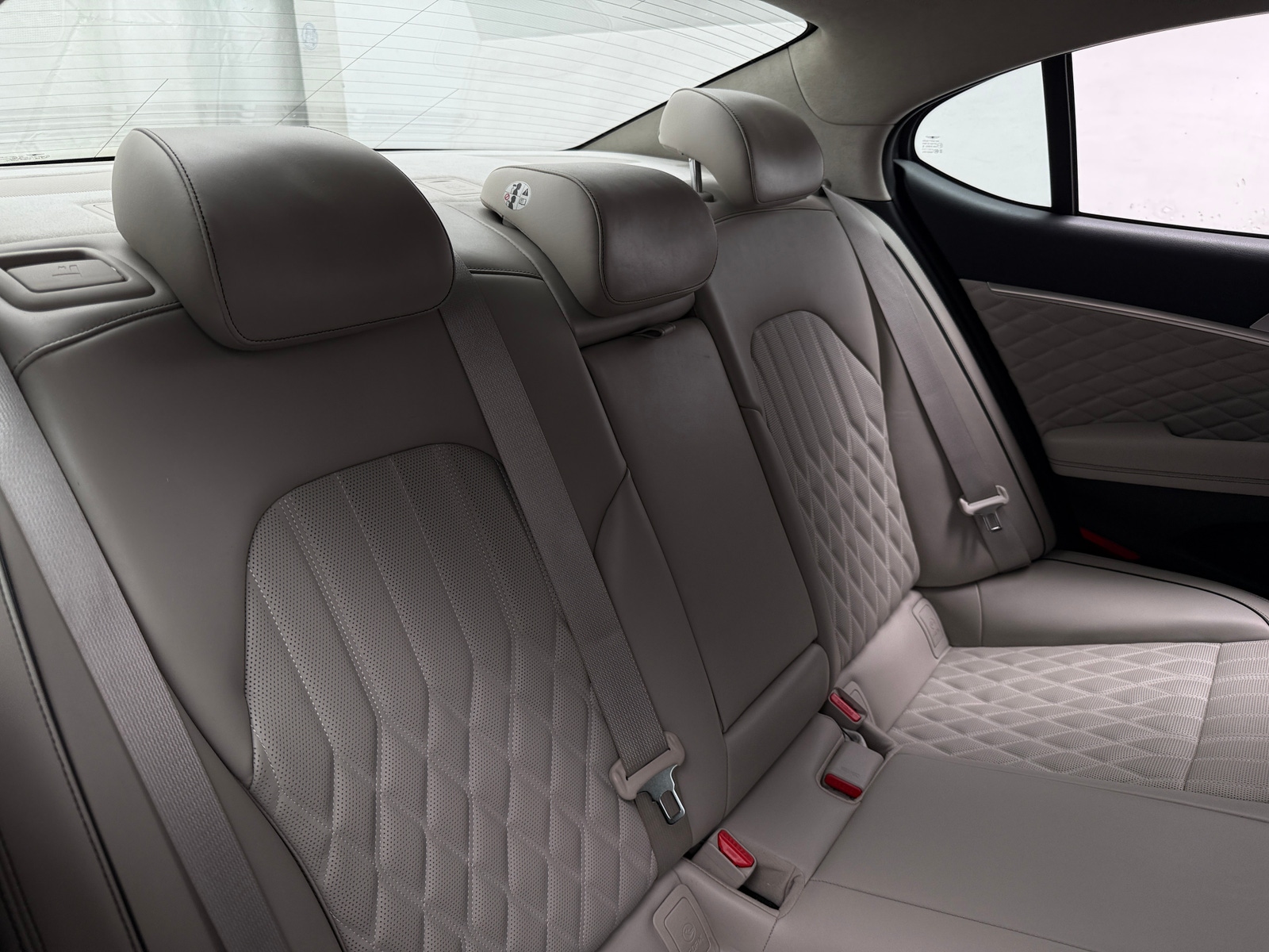 Thumbnail: 2020 Genesis G70 - 5