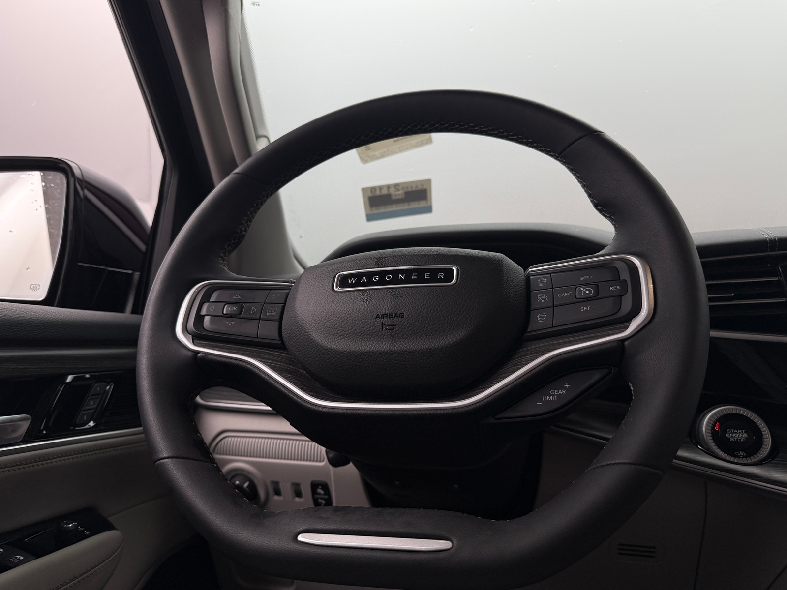 Thumbnail: 2023 Jeep Wagoneer - 4