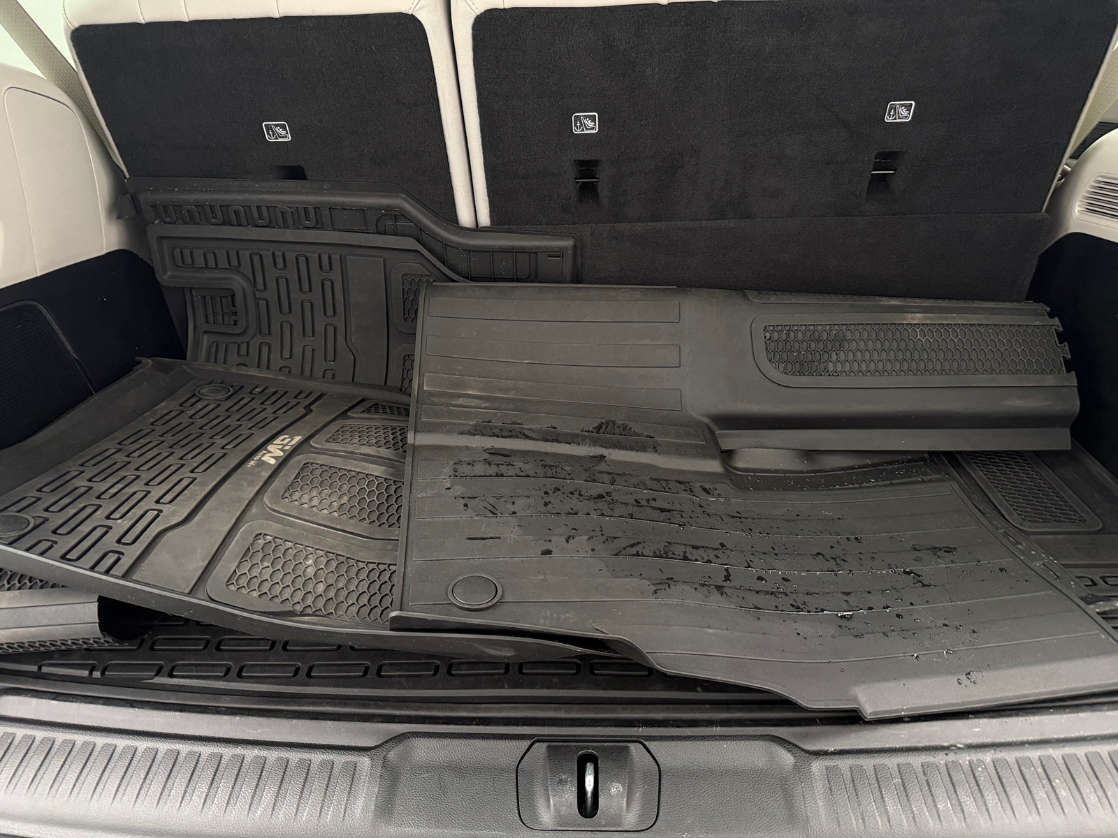 Thumbnail: 2023 Jeep Wagoneer - 6