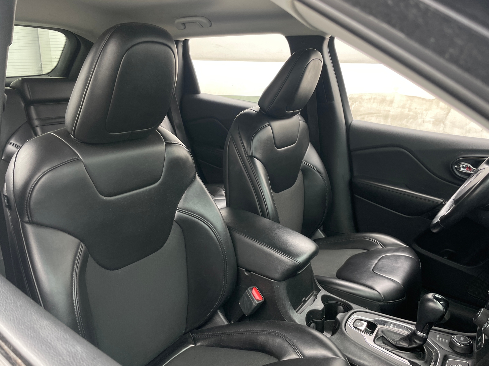 Thumbnail: 2019 Jeep Cherokee - 2