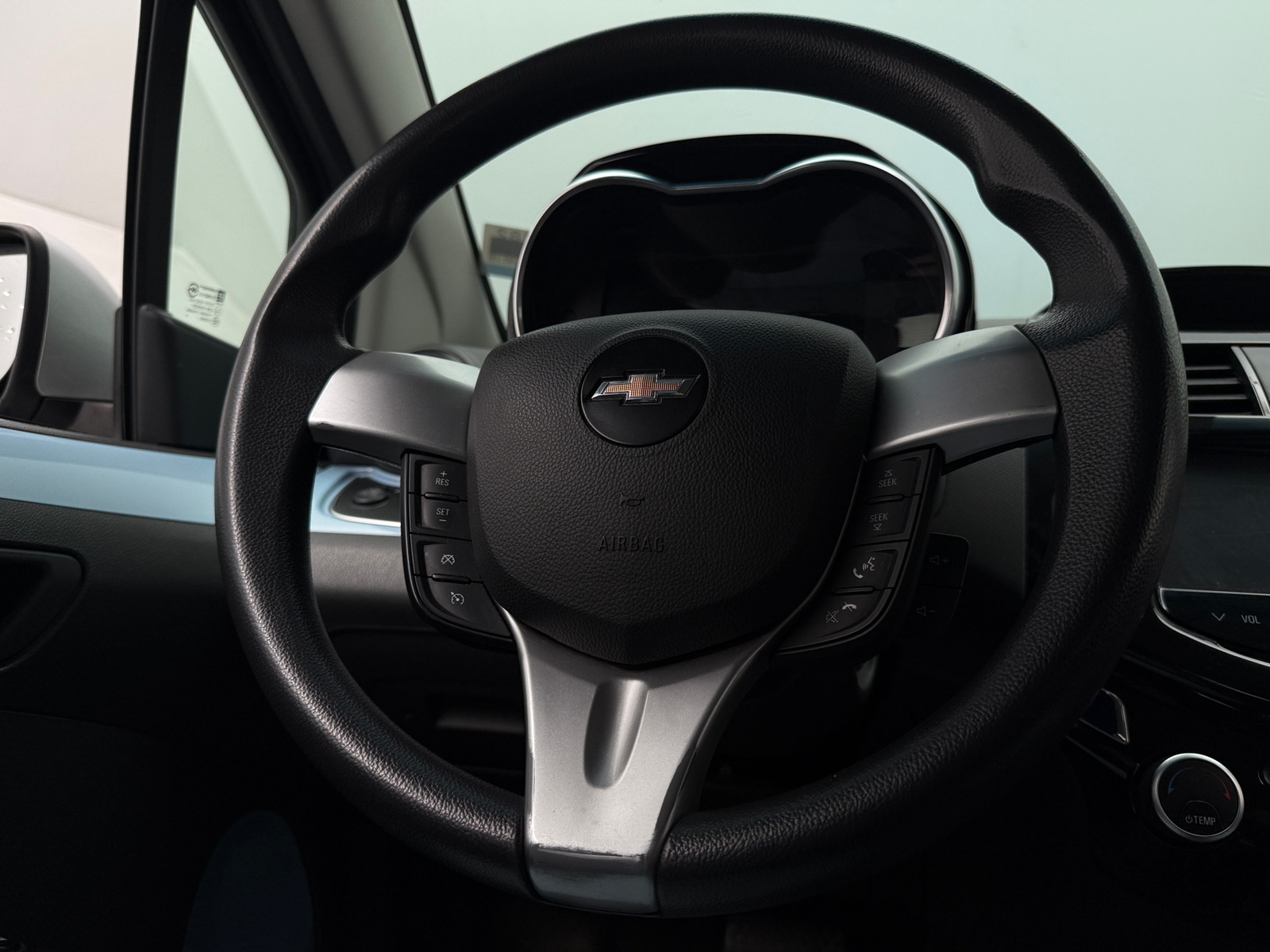 Thumbnail: 2016 Chevrolet Spark - 5