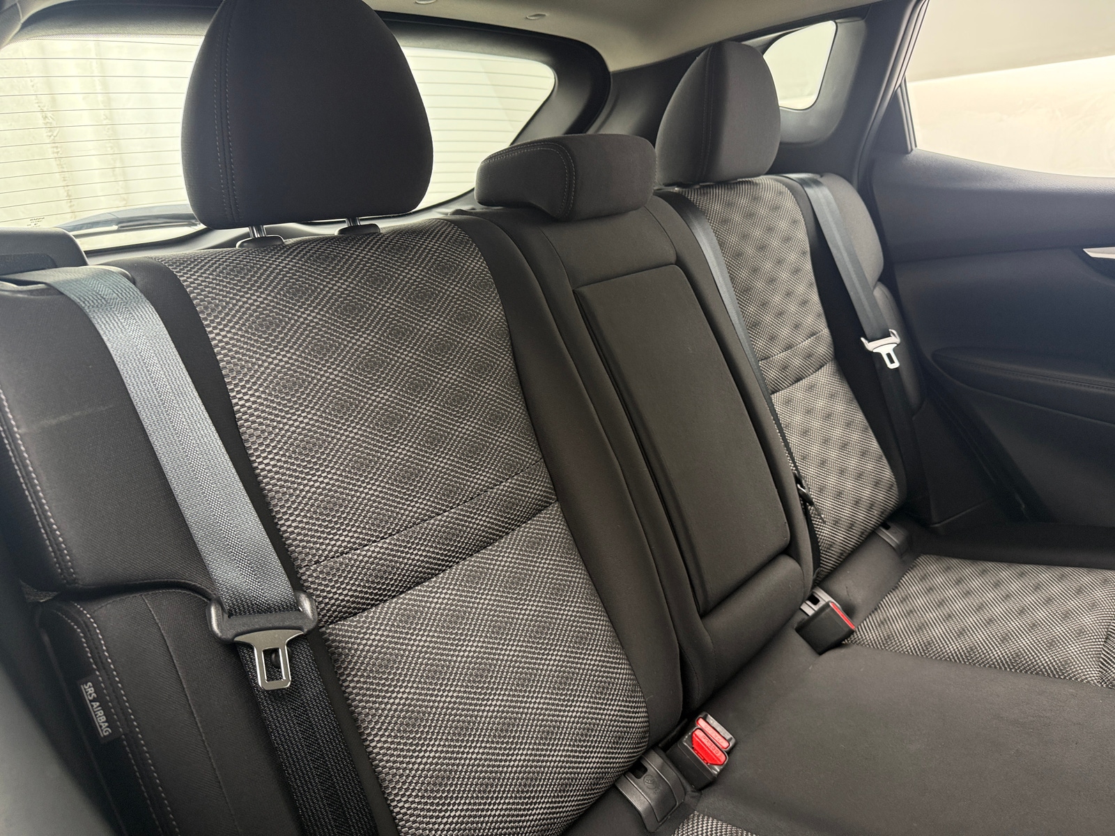 Thumbnail: 2020 Nissan Rogue Sport - 6