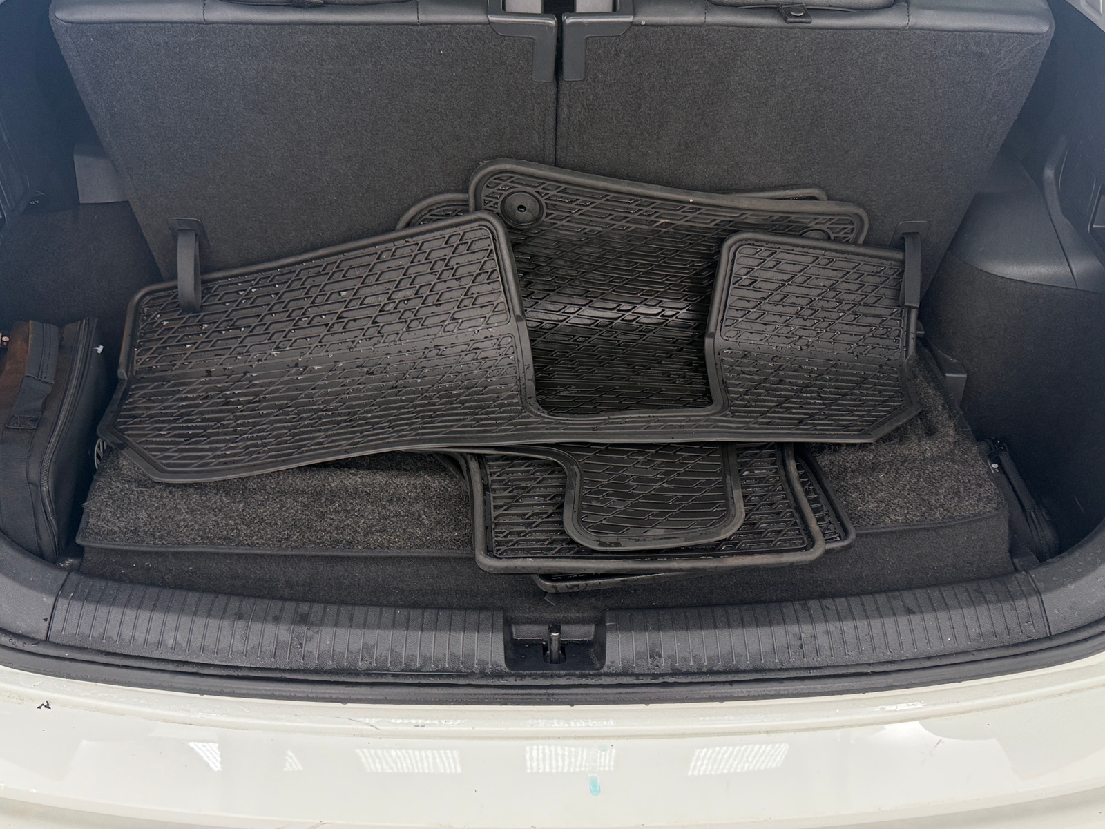 Thumbnail: 2020 Volkswagen Tiguan - 6