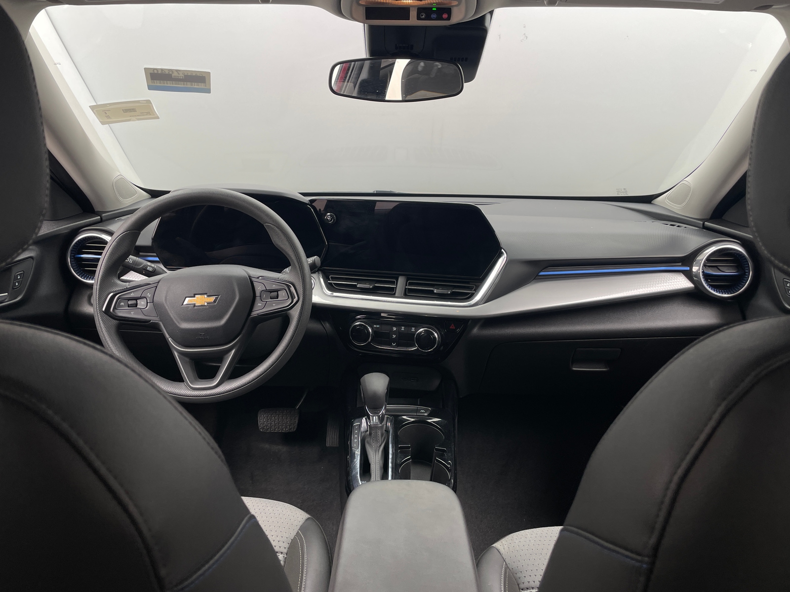 Thumbnail: 2025 Chevrolet Trax - 3