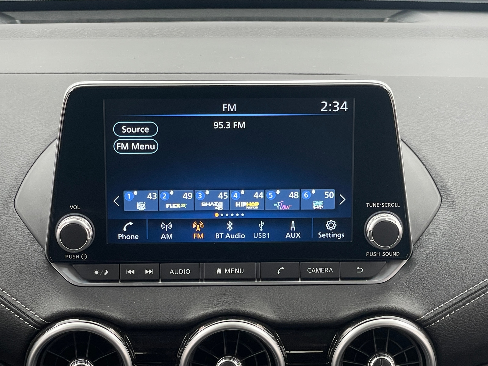 Thumbnail: 2025 Nissan Sentra - 3