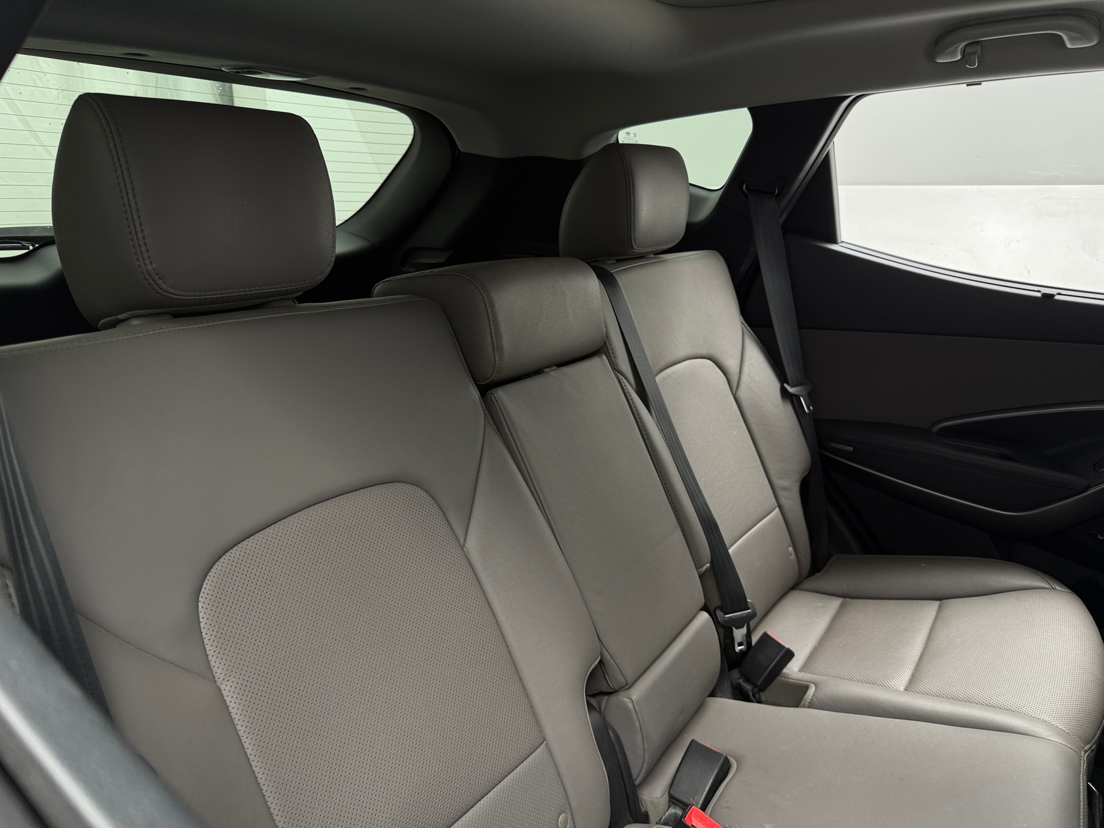 Thumbnail: 2017 Hyundai Santa Fe - 5