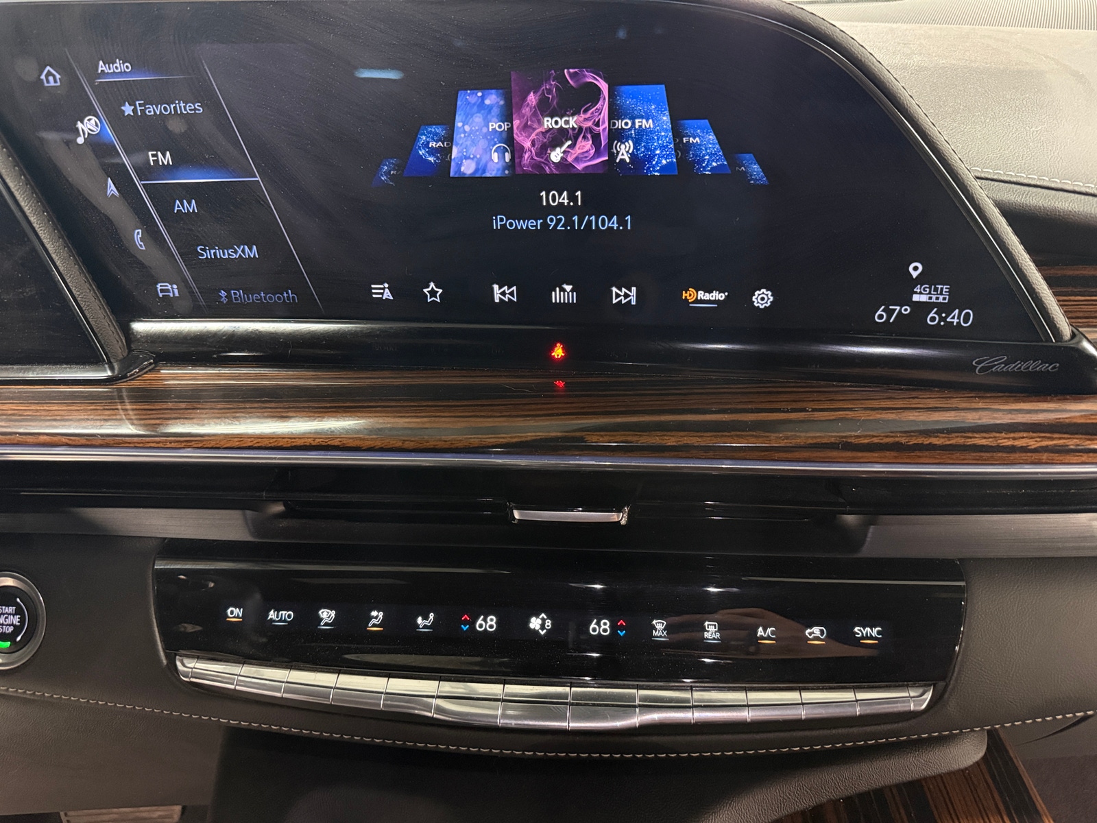 Thumbnail: 2024 Cadillac Escalade - 3