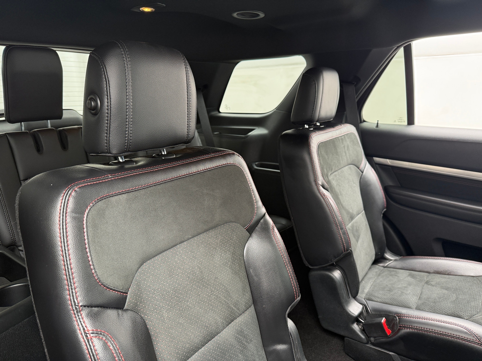 Thumbnail: 2019 Ford Explorer - 6