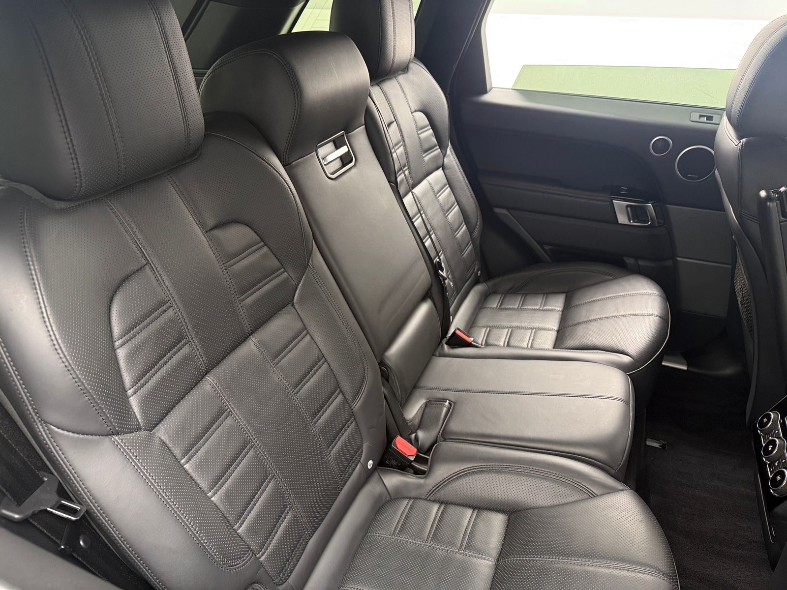 Thumbnail: 2017 Land Rover Range Rover Sport - 5