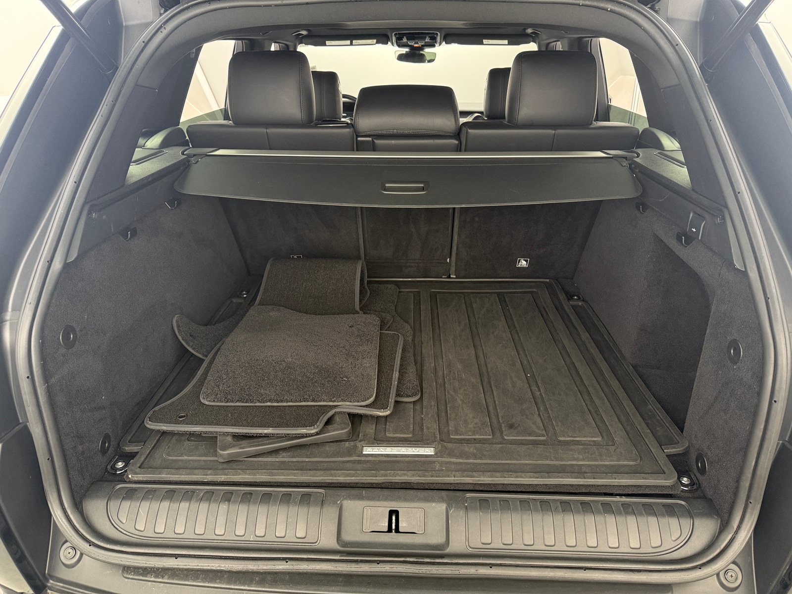 Thumbnail: 2017 Land Rover Range Rover Sport - 6