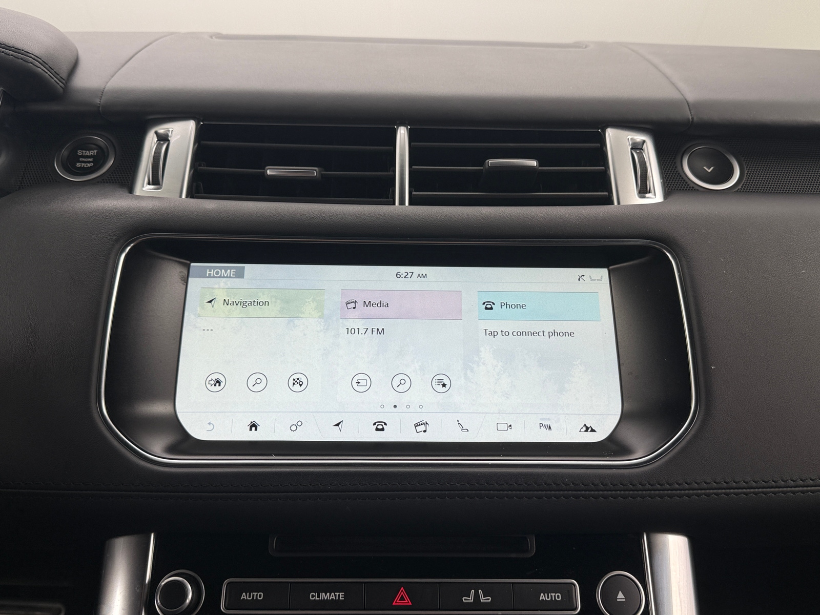 Thumbnail: 2017 Land Rover Range Rover Sport - 3