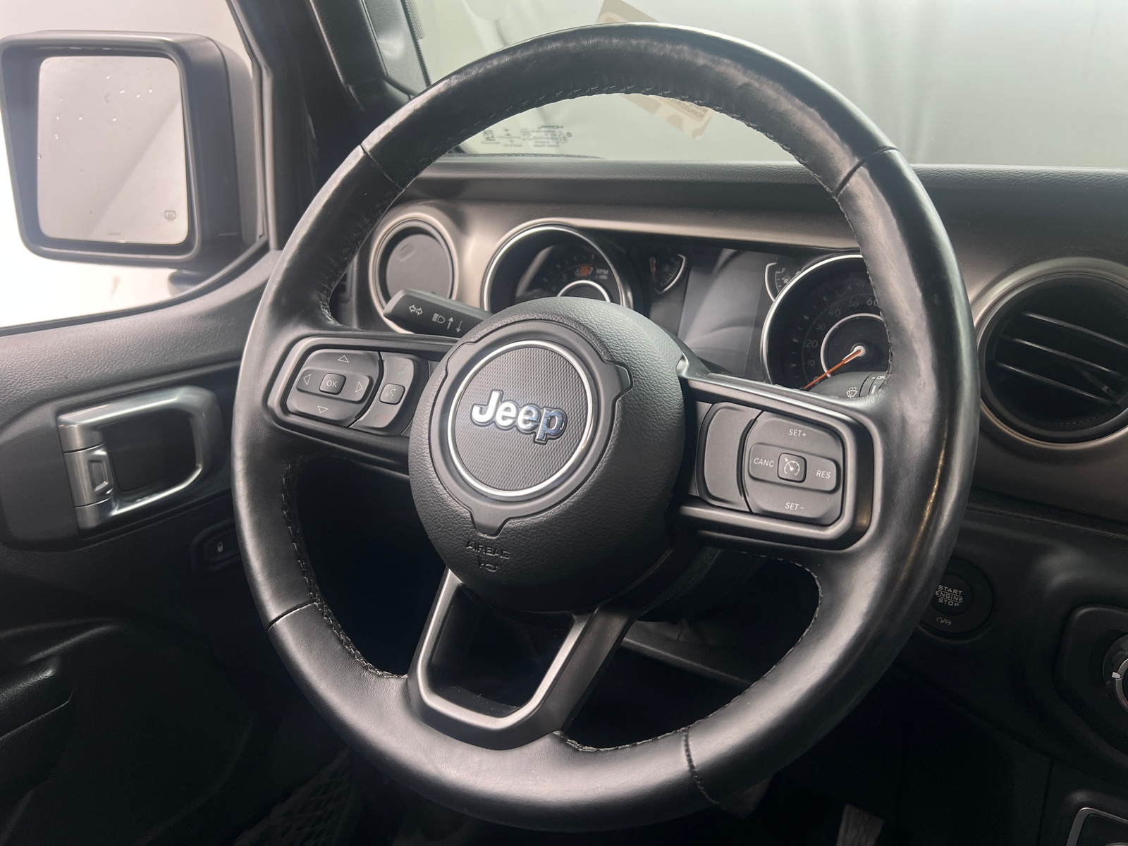 Thumbnail: 2020 Jeep Wrangler - 5