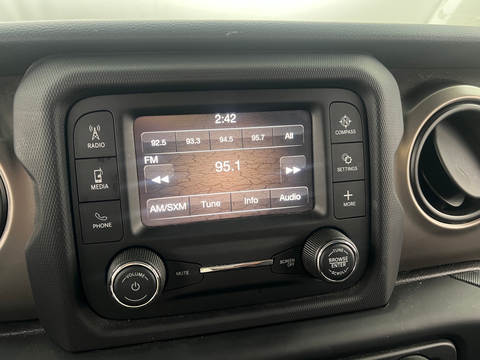 Thumbnail: 2020 Jeep Wrangler - 4