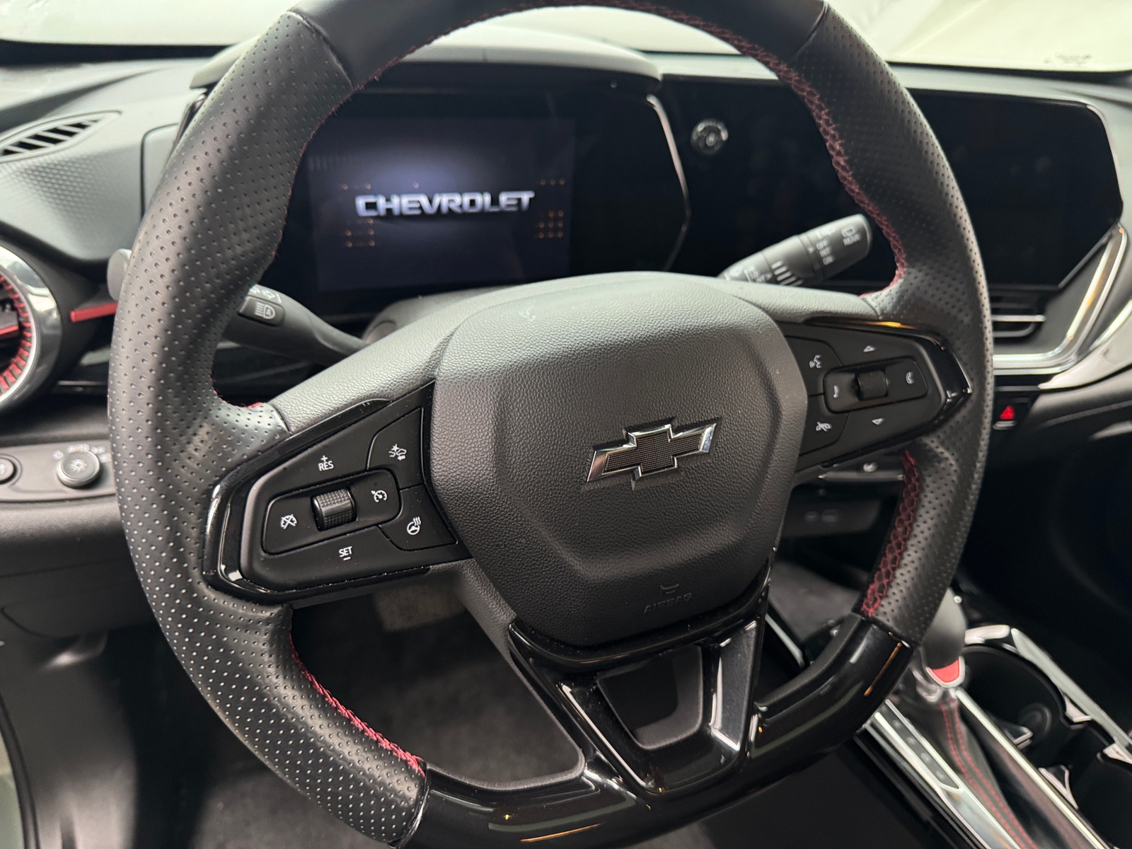 Thumbnail: 2024 Chevrolet Trax - 4