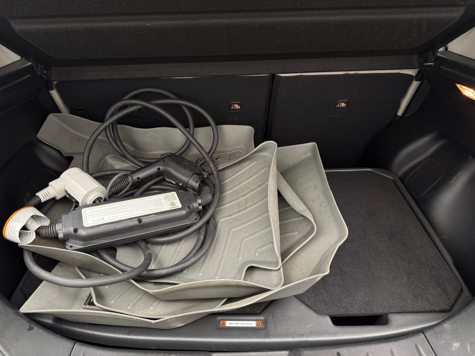 Thumbnail: 2020 Nissan Leaf - 6