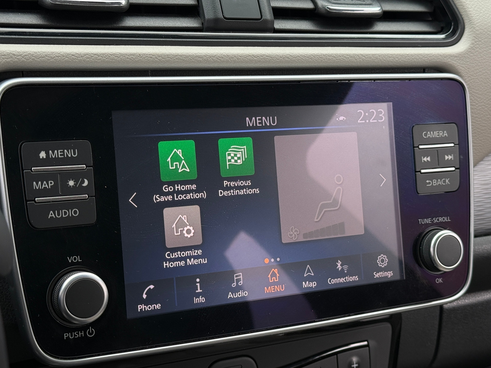 Thumbnail: 2020 Nissan Leaf - 3