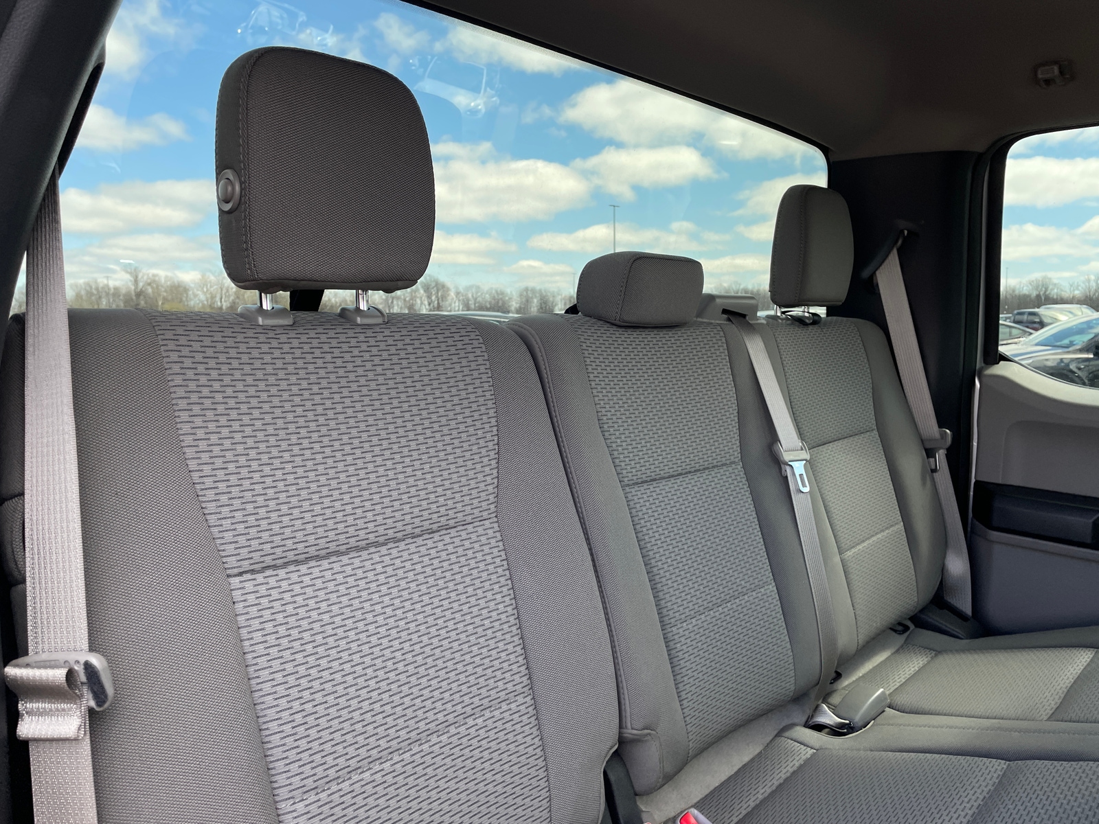 Thumbnail: 2017 Ford Econoline - 6