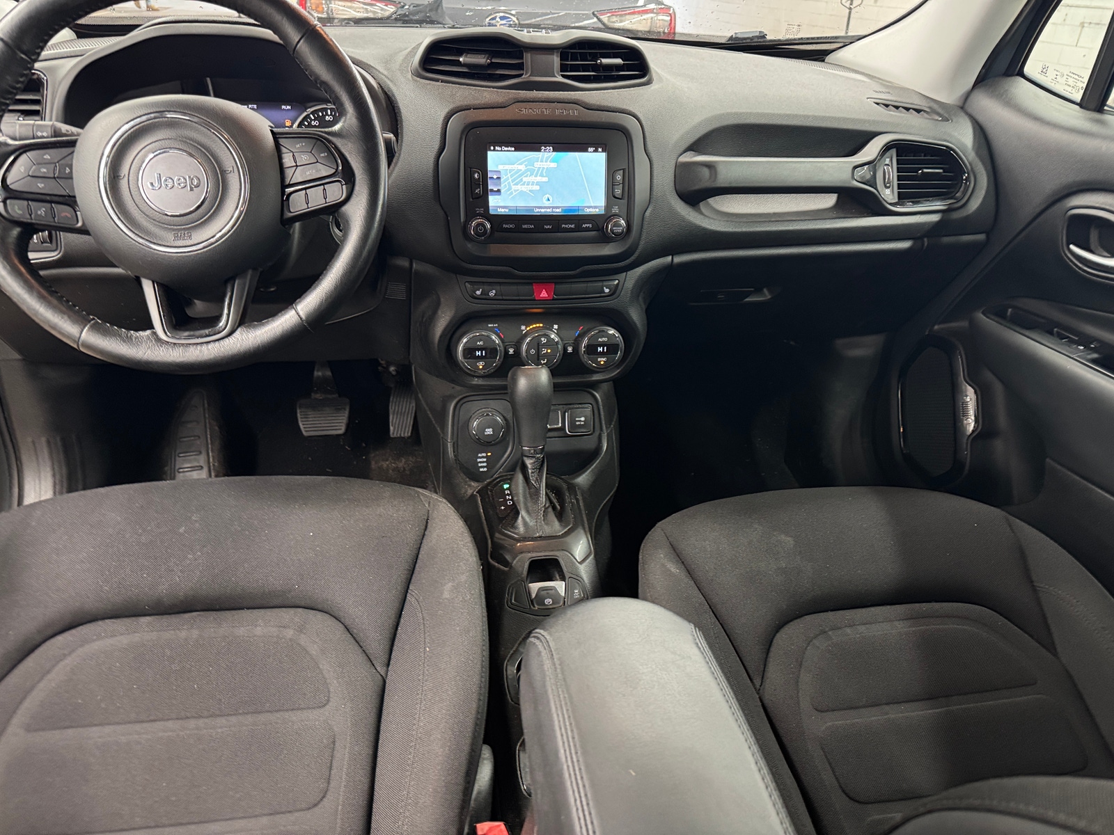 Thumbnail: 2017 Jeep Renegade - 3