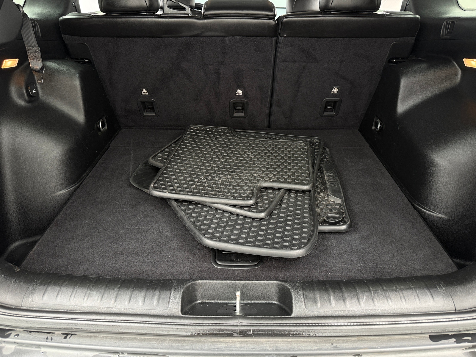 Thumbnail: 2019 Jeep Cherokee - 7