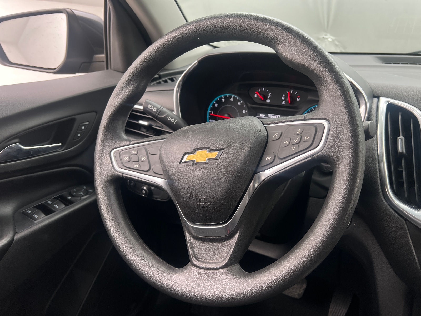 Thumbnail: 2018 Chevrolet Equinox - 5