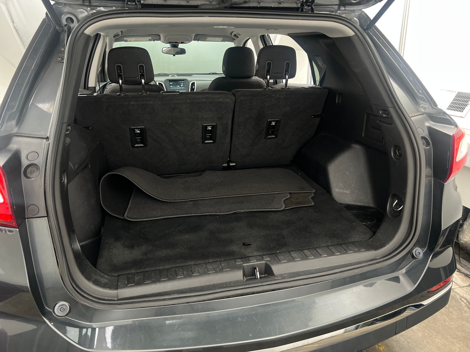 Thumbnail: 2018 Chevrolet Equinox - 7