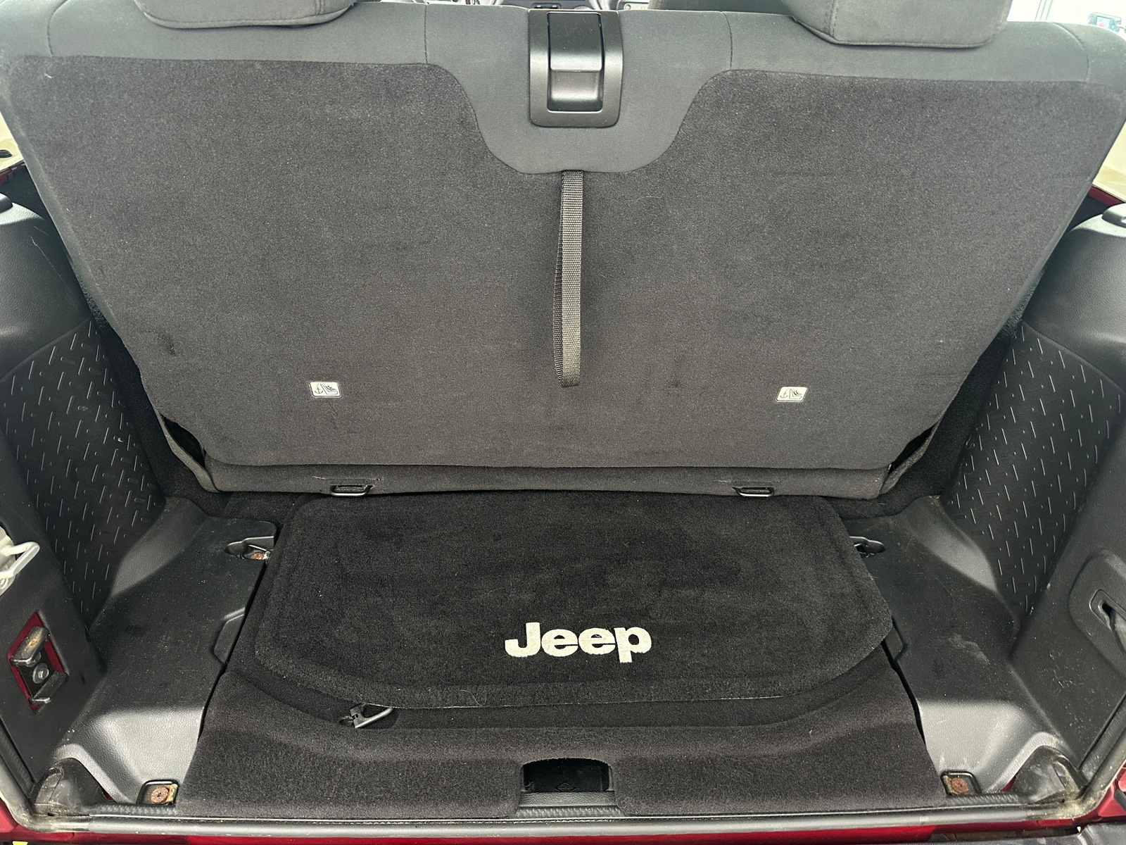 Thumbnail: 2012 Jeep Wrangler - 6