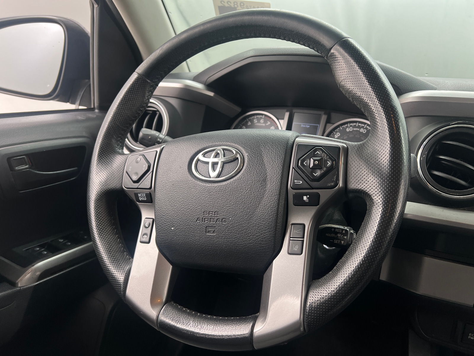 Thumbnail: 2019 Toyota Tacoma - 5