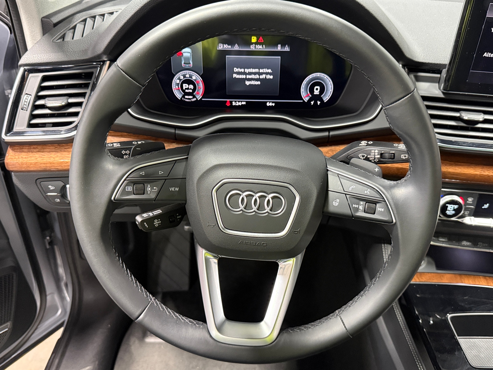 Thumbnail: 2022 Audi Q5 - 4