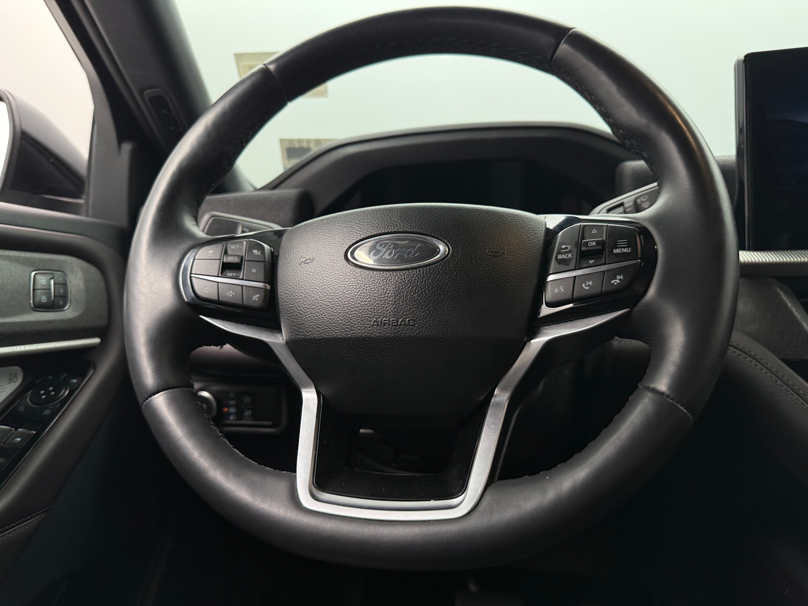 Thumbnail: 2025 Ford Explorer - 4