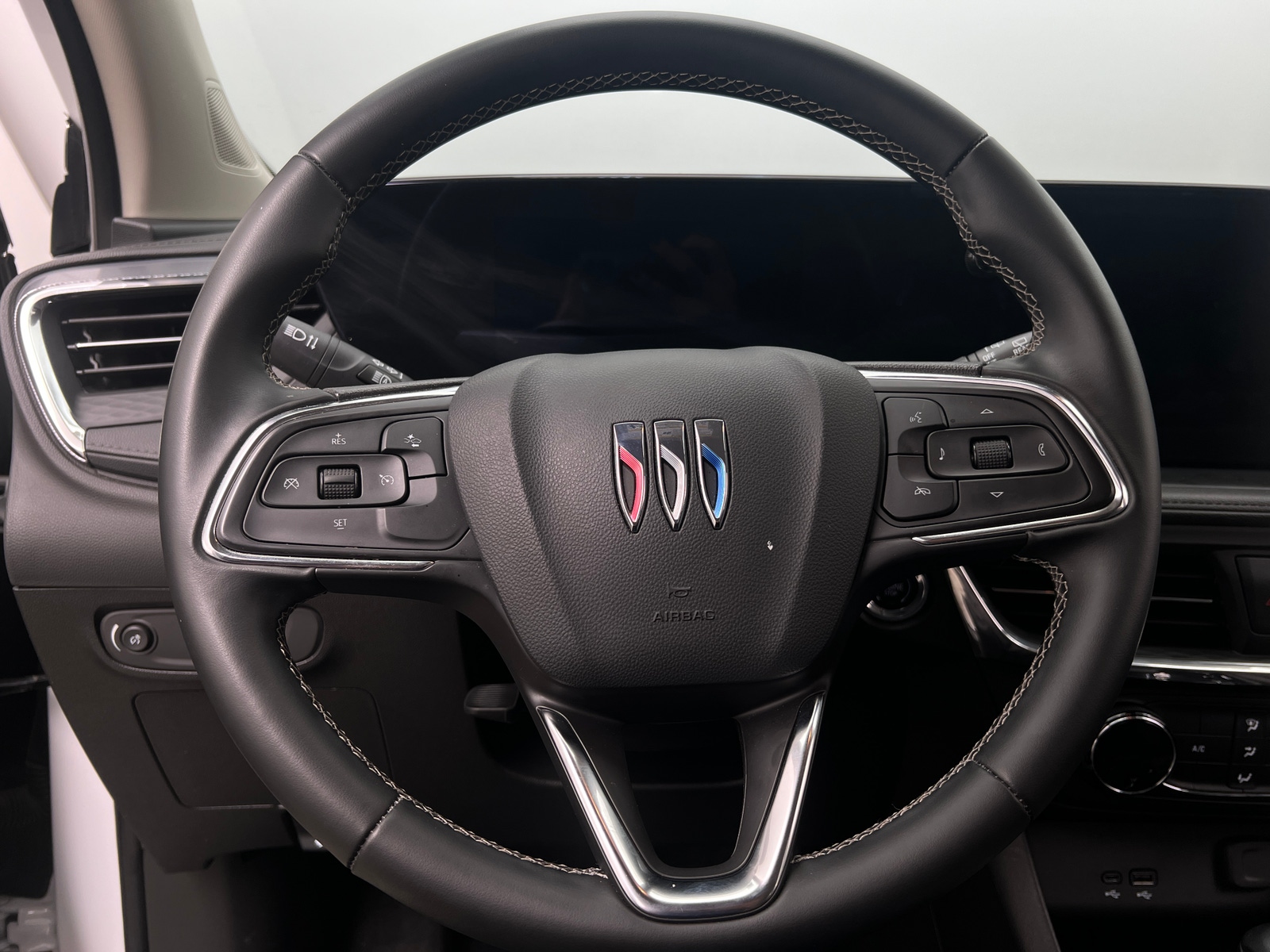 Thumbnail: 2025 Buick Encore GX - 4