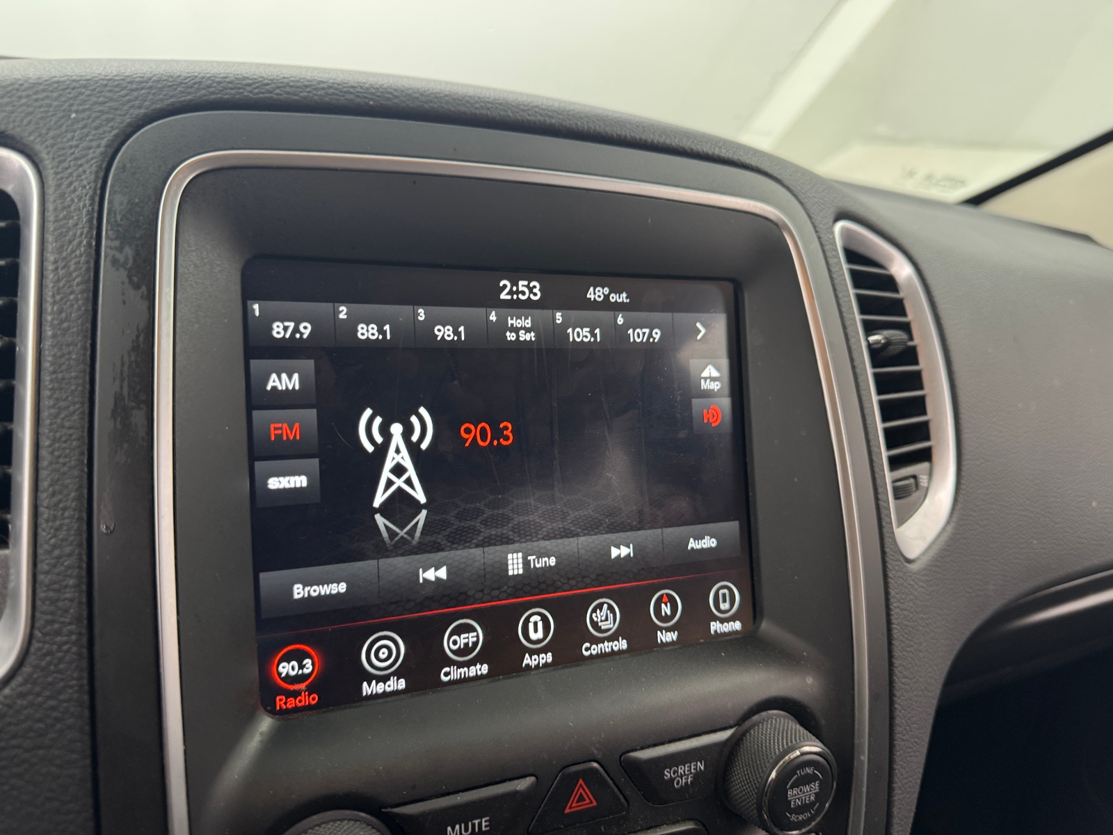 Thumbnail: 2019 Dodge Durango - 3