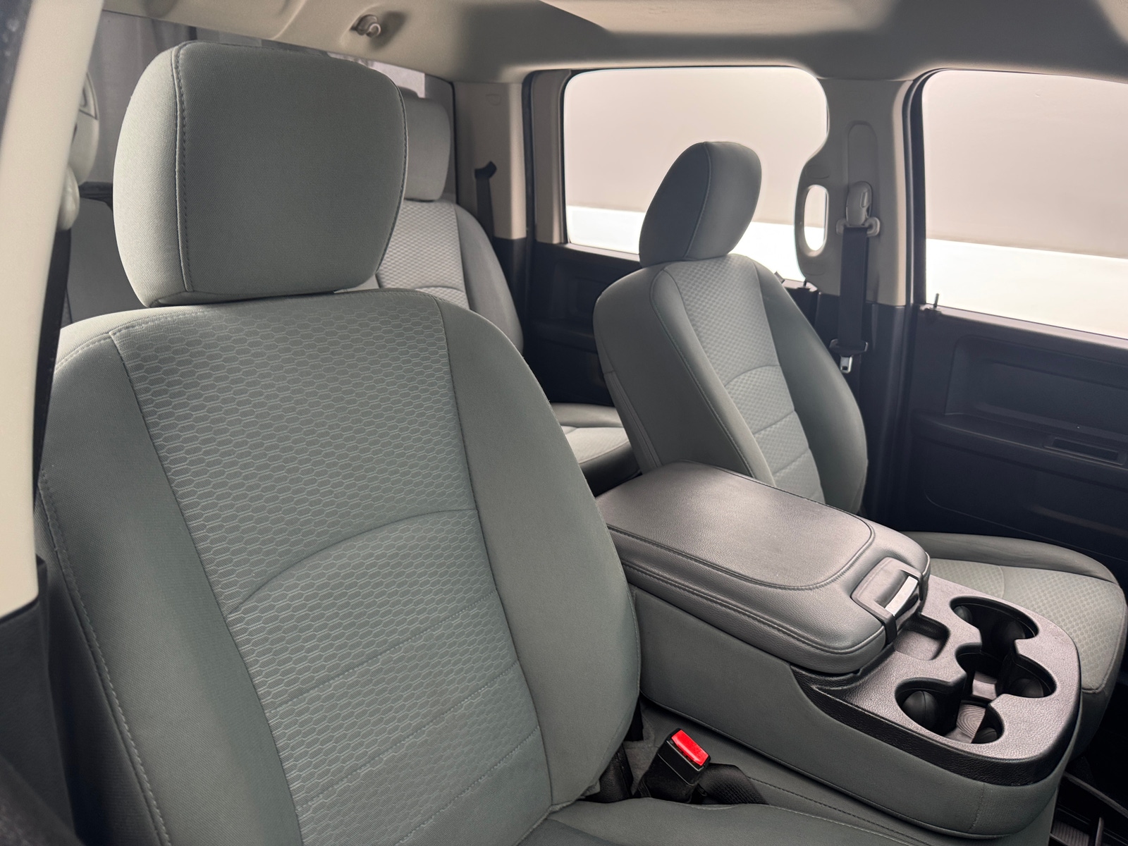 Thumbnail: 2019 RAM 1500 Classic - 2