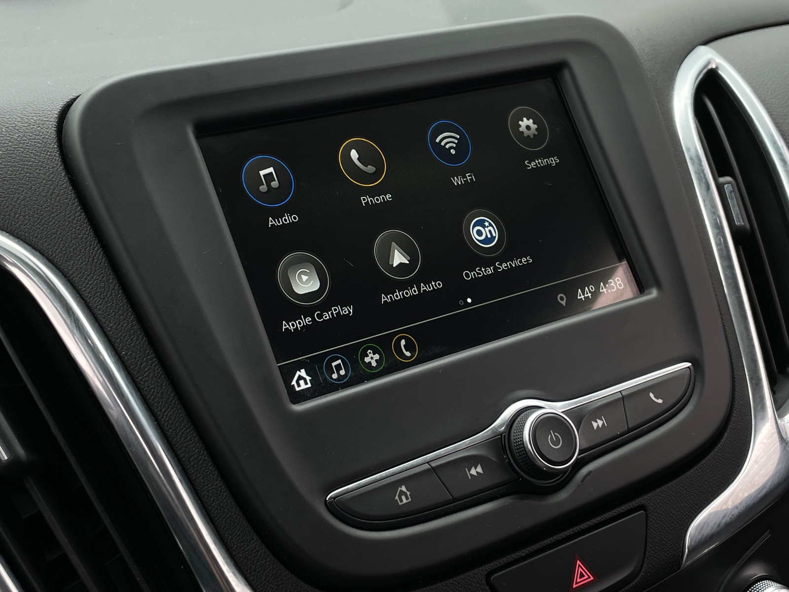 Thumbnail: 2019 Chevrolet Equinox - 4