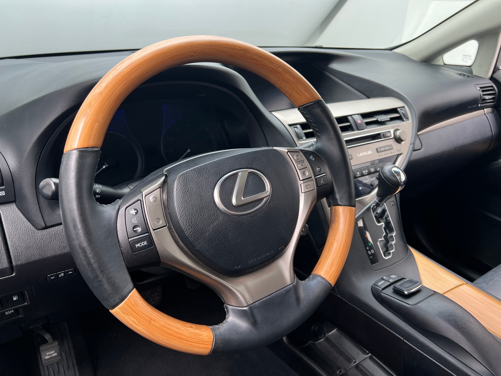 Thumbnail: 2015 Lexus RX - 4