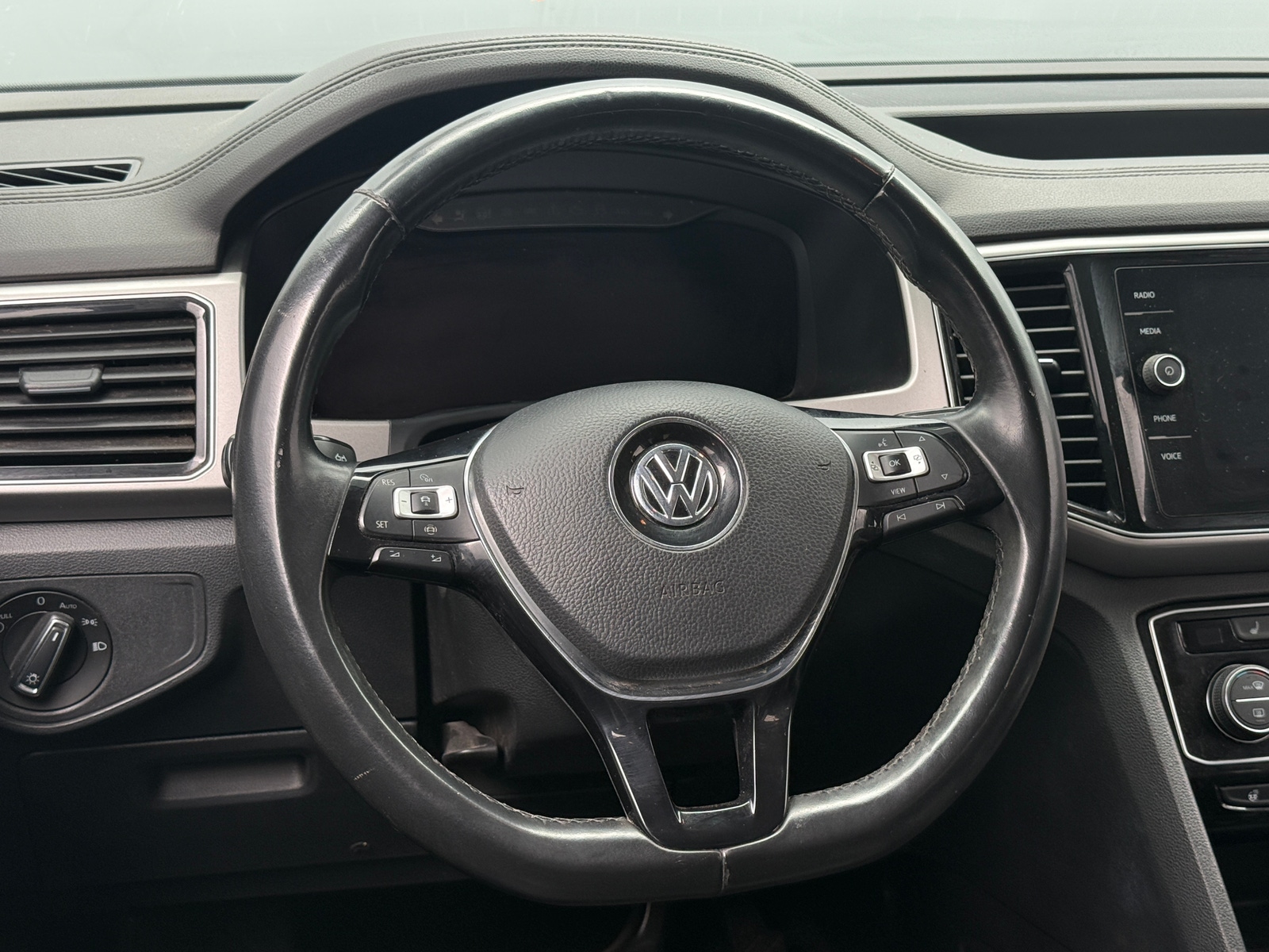 Thumbnail: 2019 Volkswagen Atlas - 4