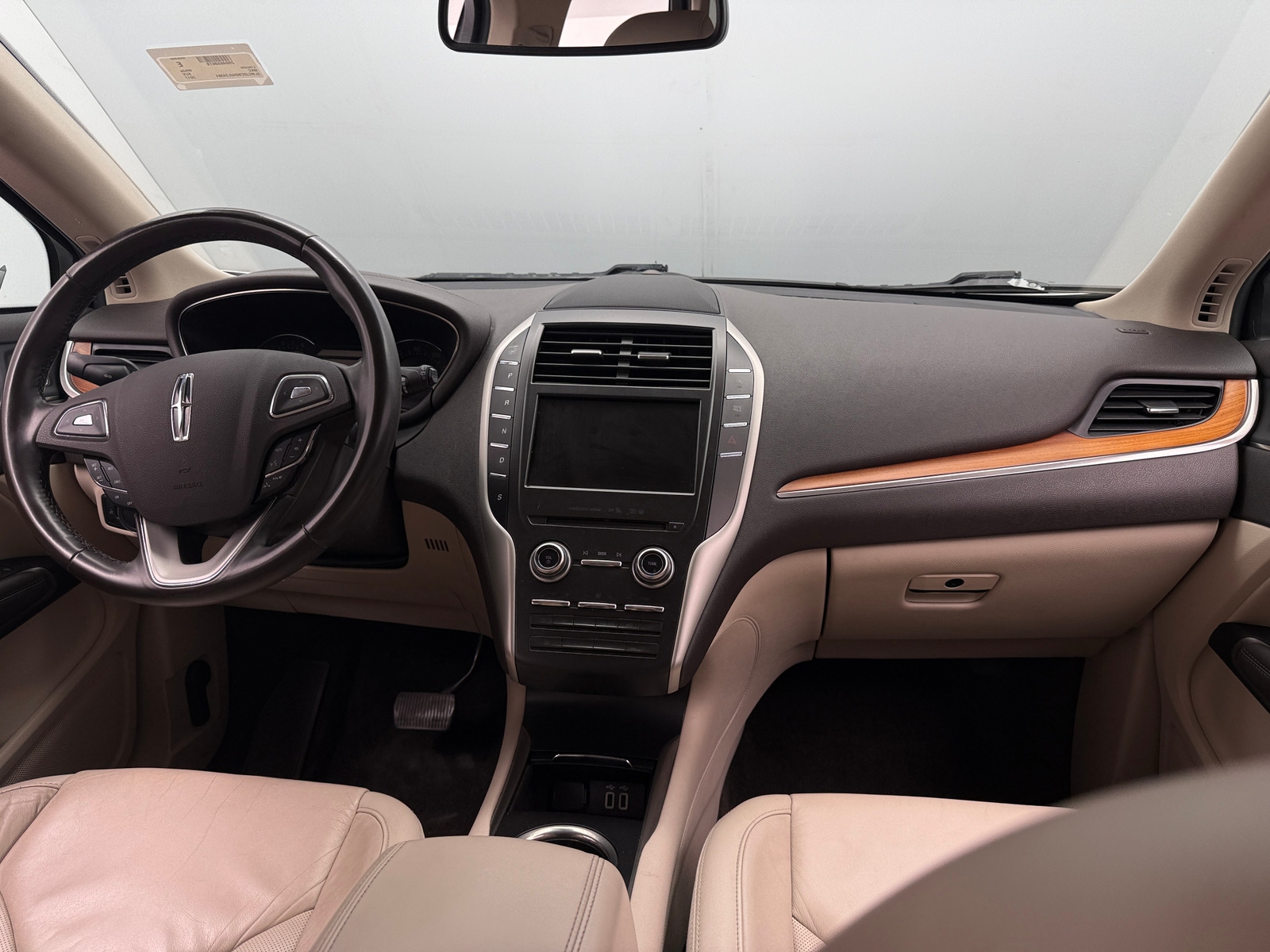 Thumbnail: 2017 Lincoln MKC - 2