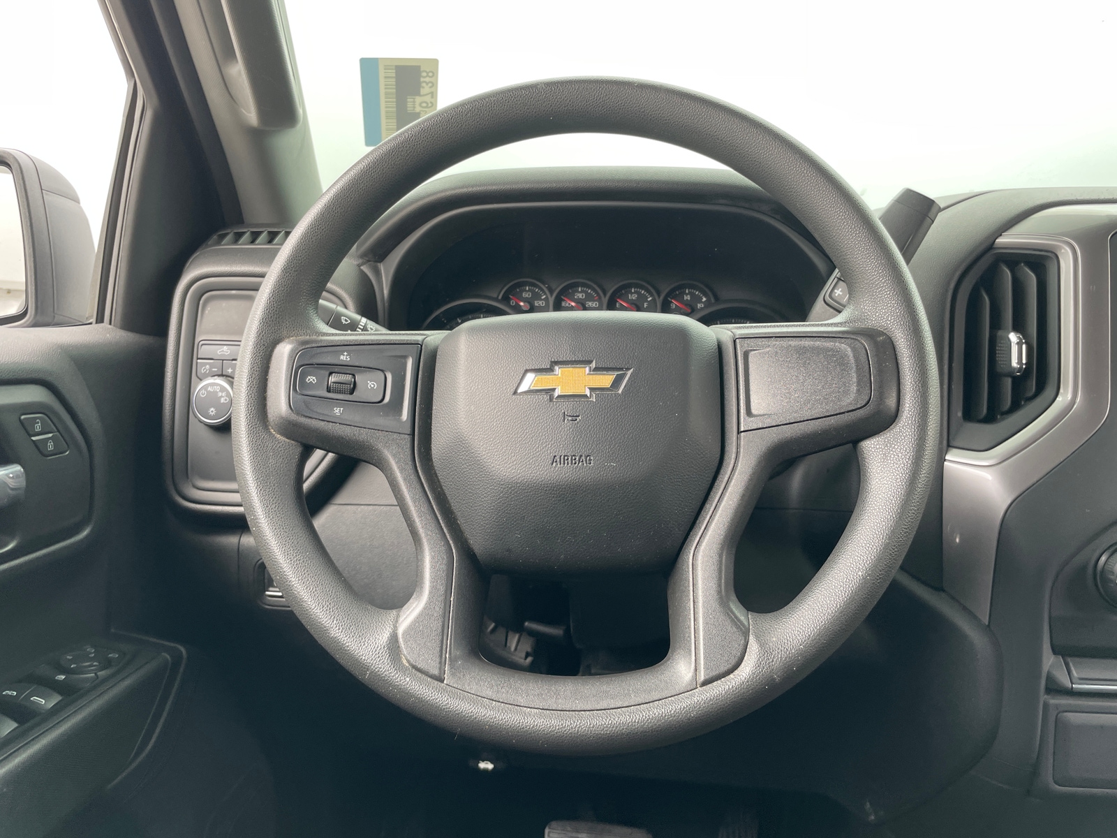 Thumbnail: 2019 Chevrolet Silverado 1500 - 5