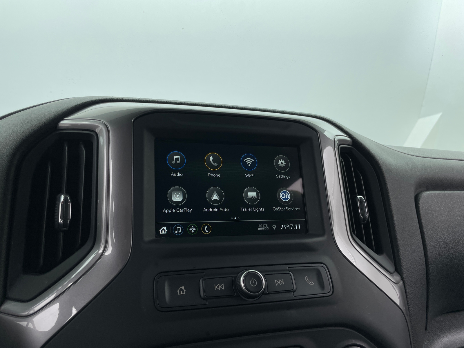Thumbnail: 2019 Chevrolet Silverado 1500 - 4