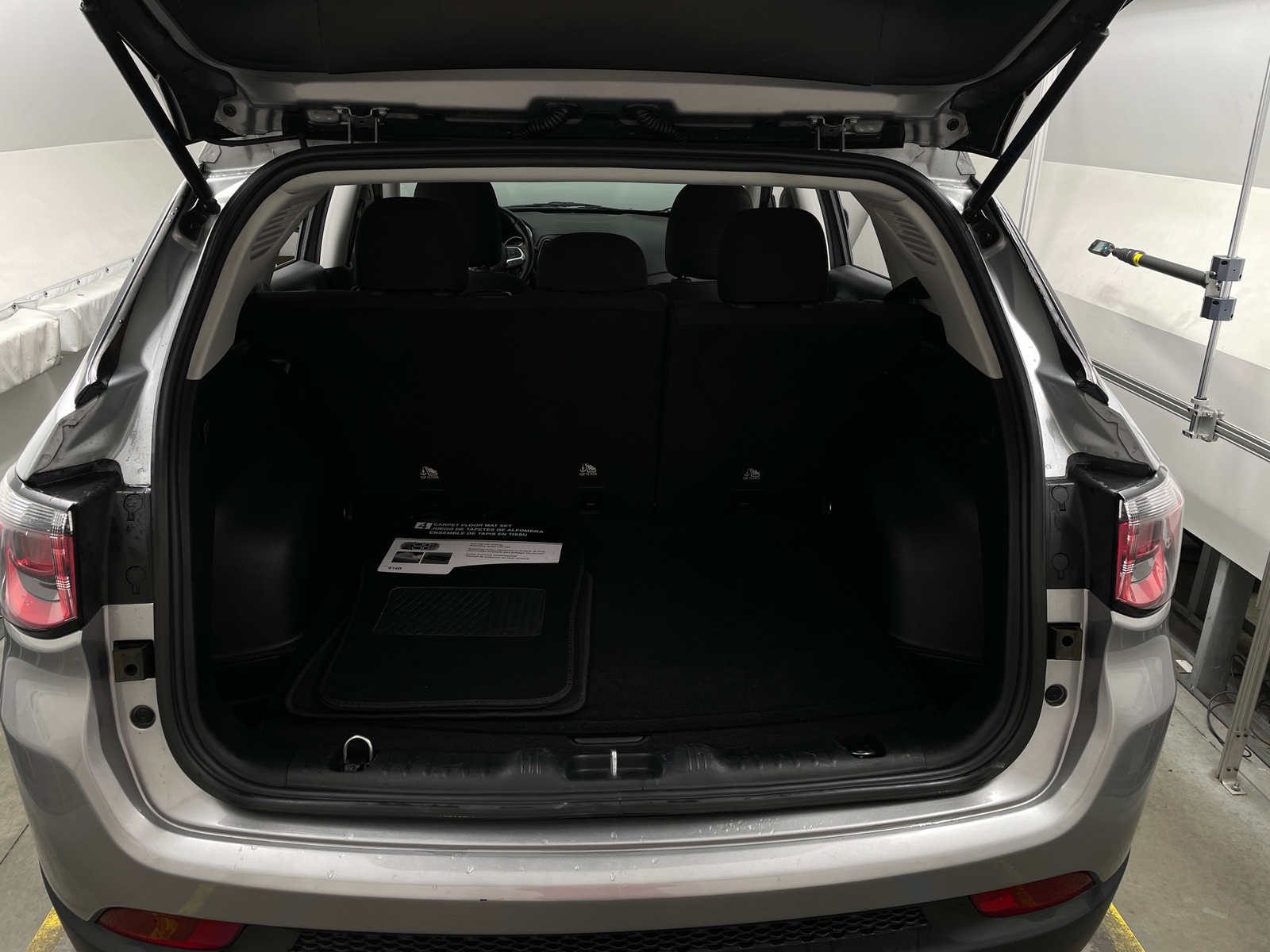 Thumbnail: 2021 Jeep Compass - 7