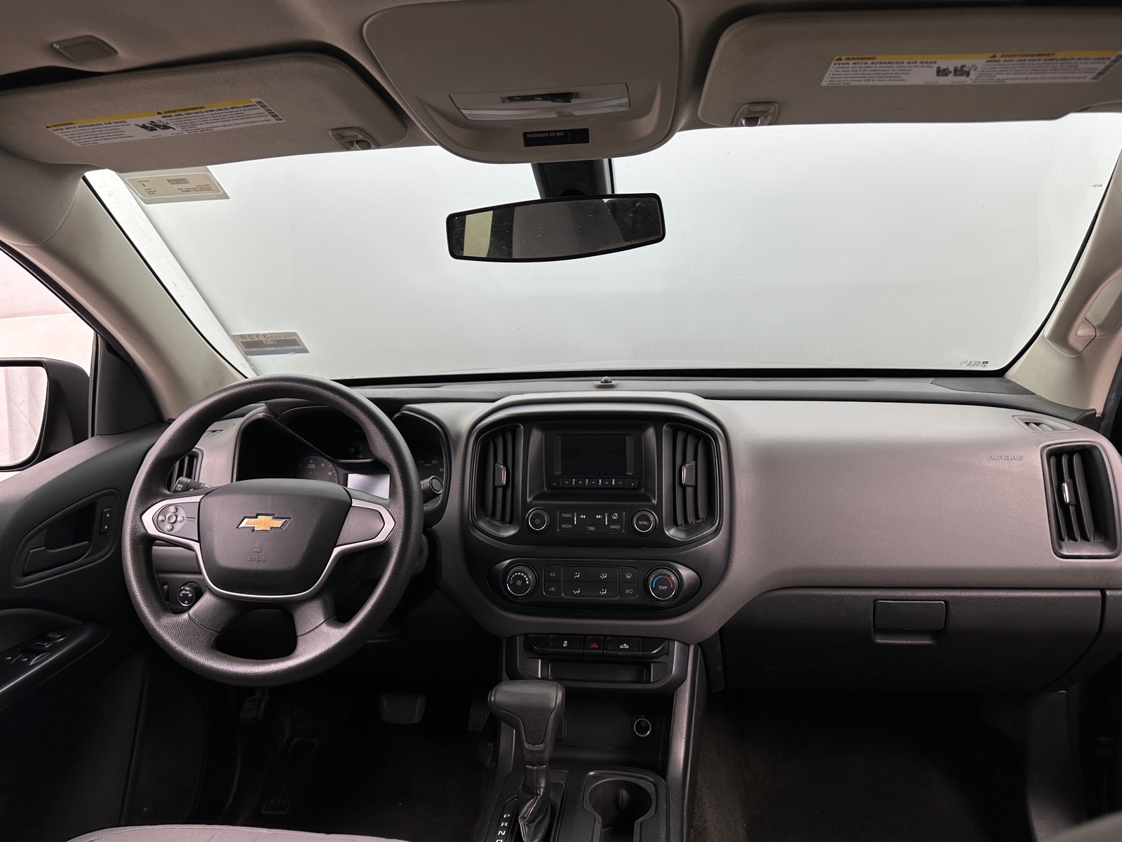 Thumbnail: 2015 Chevrolet Colorado - 3