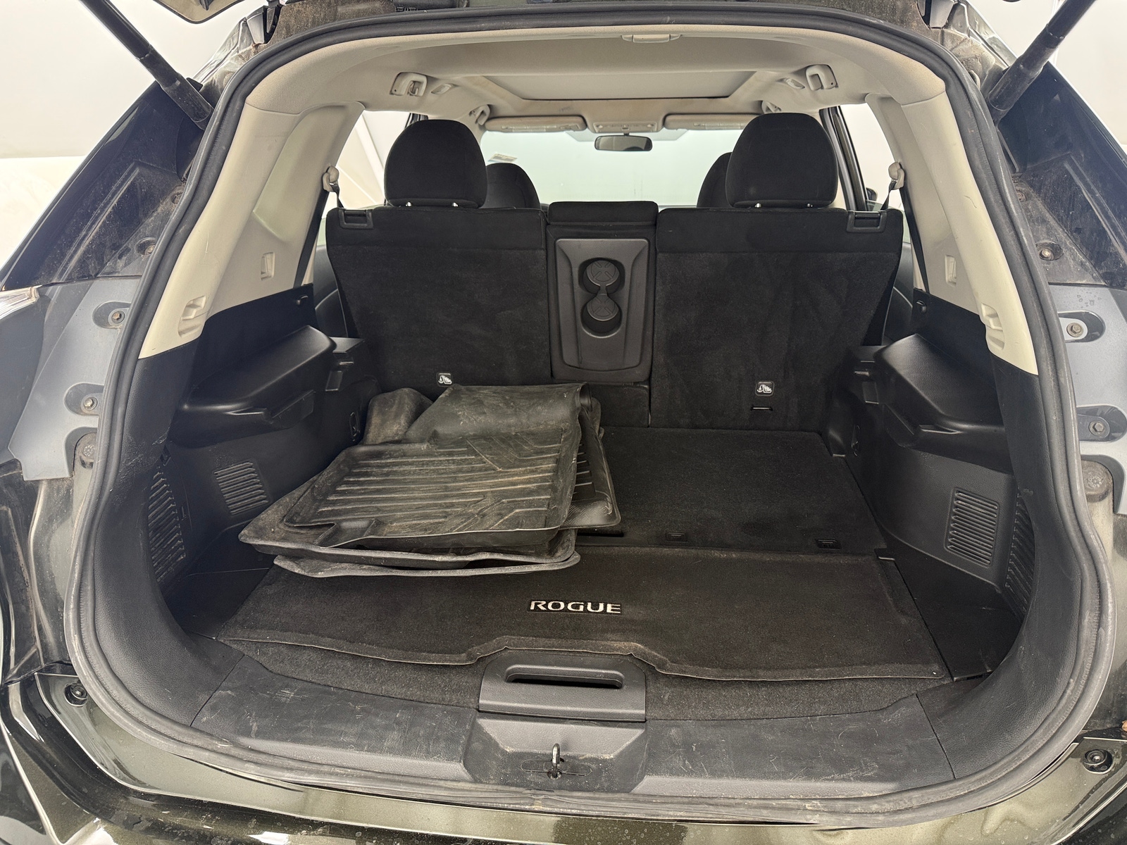 Thumbnail: 2015 Nissan Rogue - 7