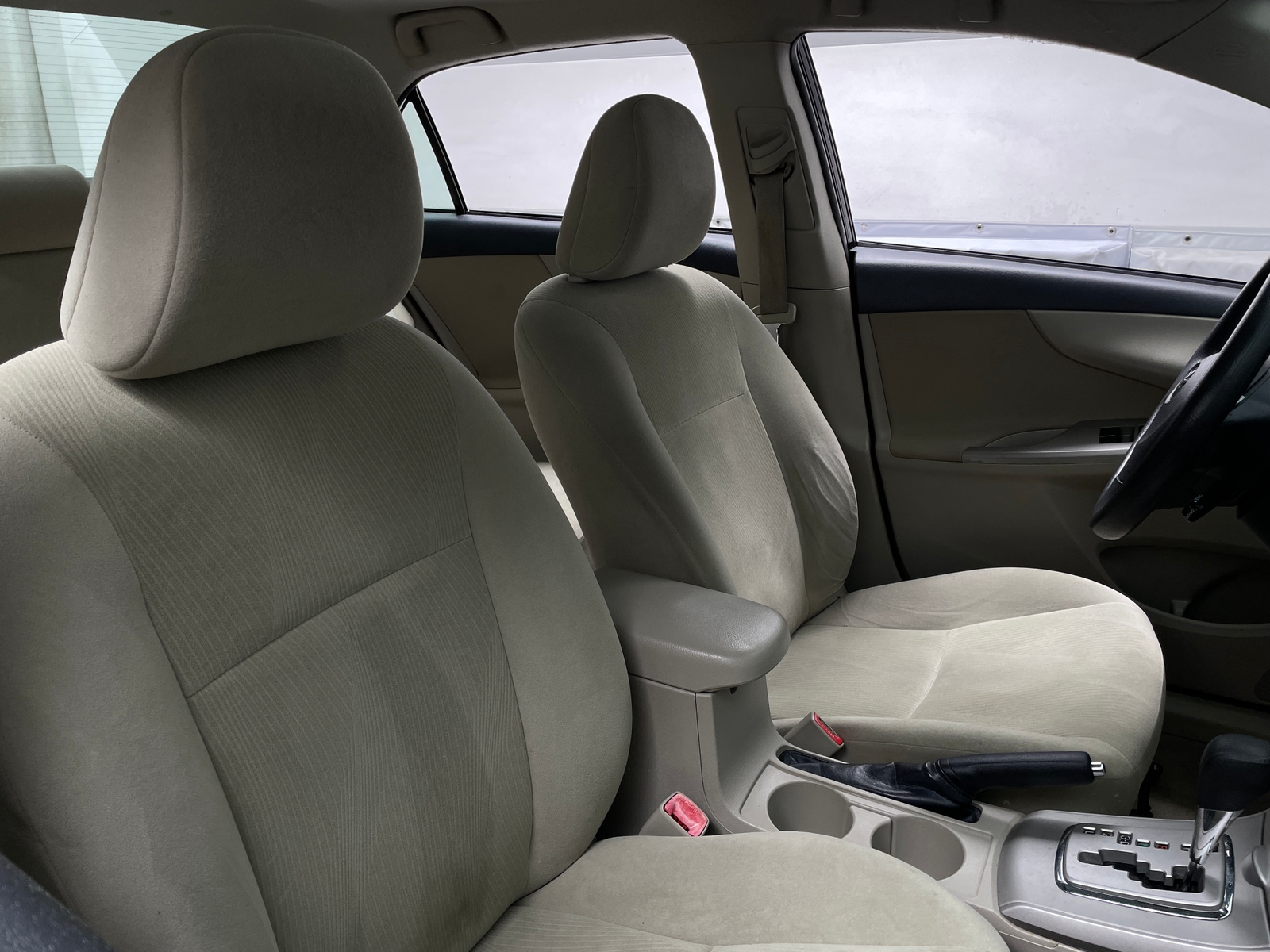 Thumbnail: 2013 Toyota Corolla - 2