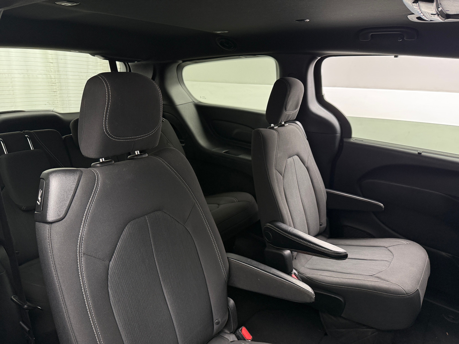 Thumbnail: 2019 Chrysler Pacifica - 6