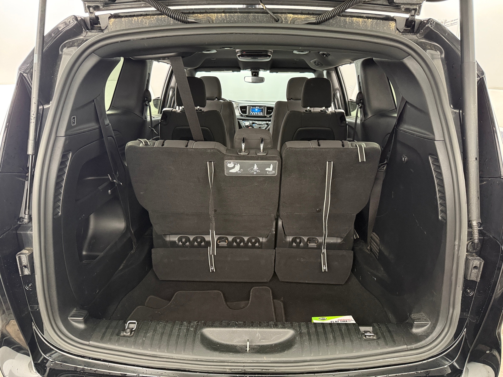 Thumbnail: 2019 Chrysler Pacifica - 7