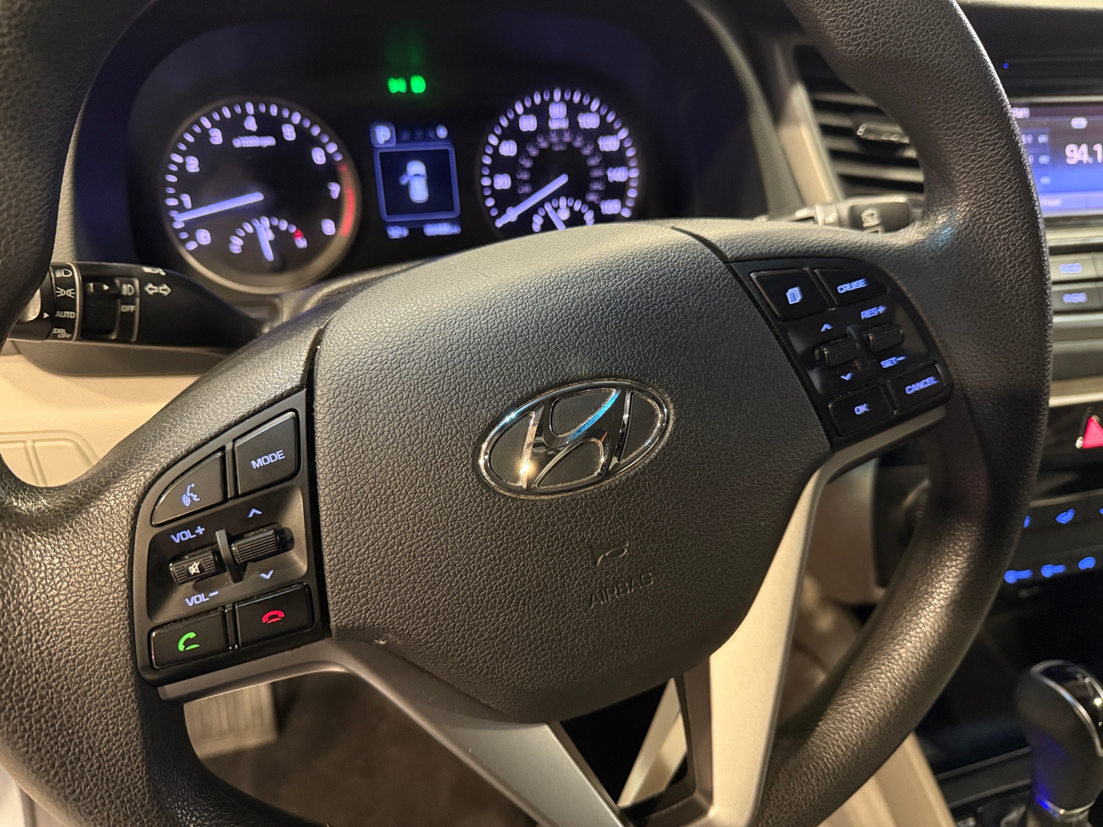 Thumbnail: 2017 Hyundai Tucson - 5