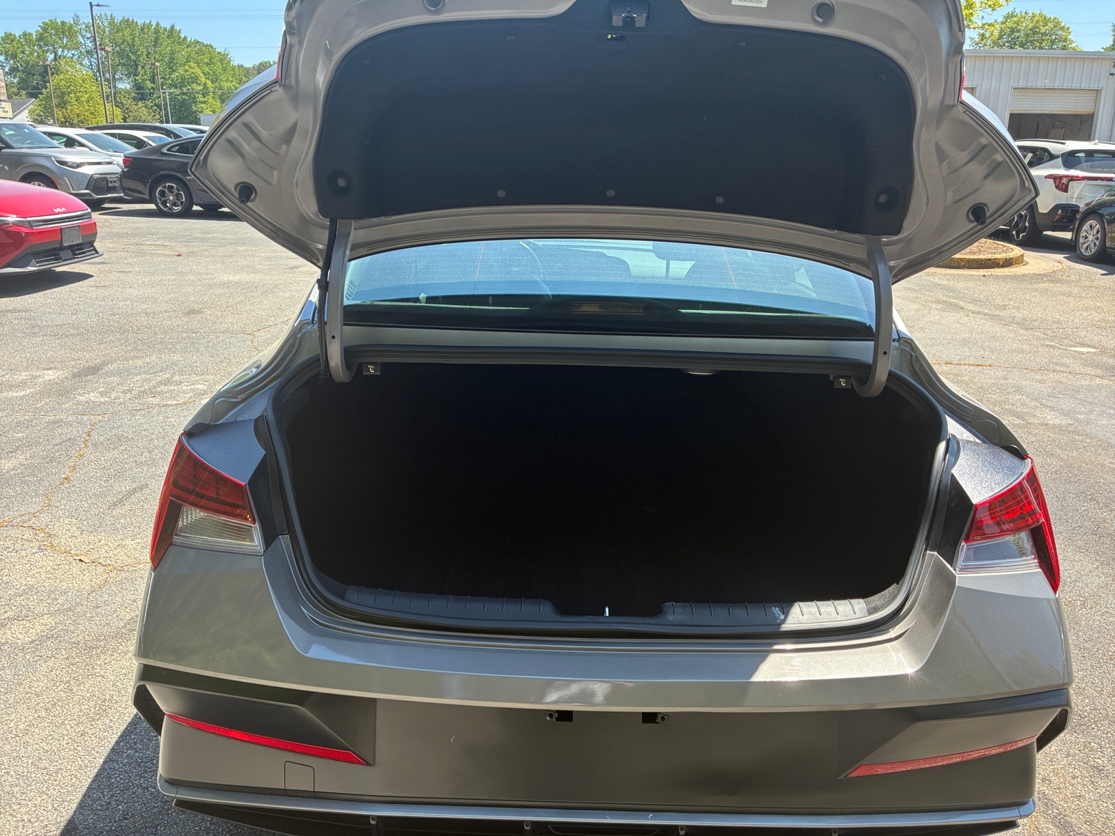 Thumbnail: 2025 Hyundai Elantra - 5