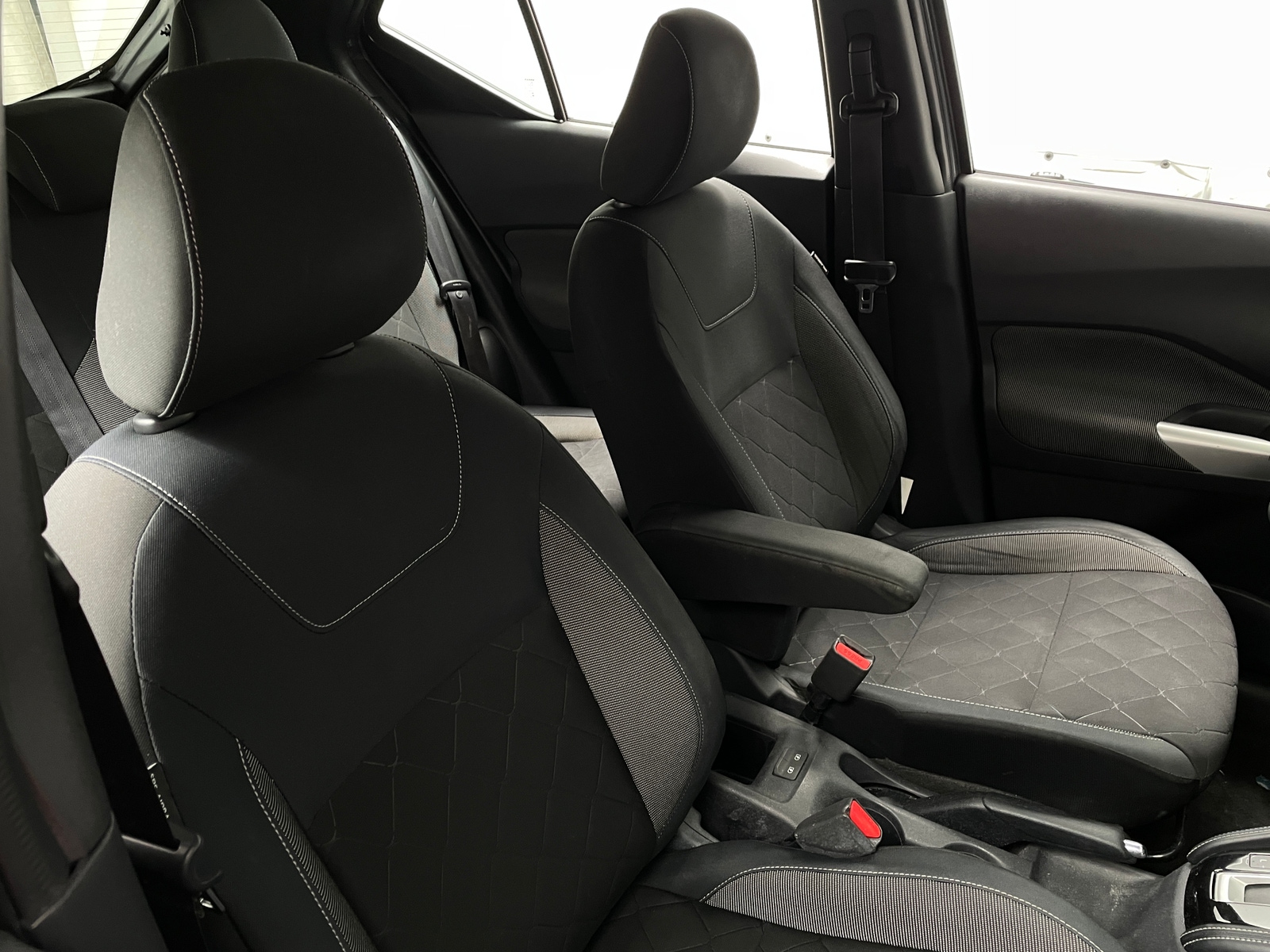 Thumbnail: 2019 Nissan Kicks - 2